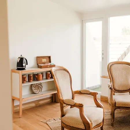 Pensión La Maison Gioia Nerville-la-Foret